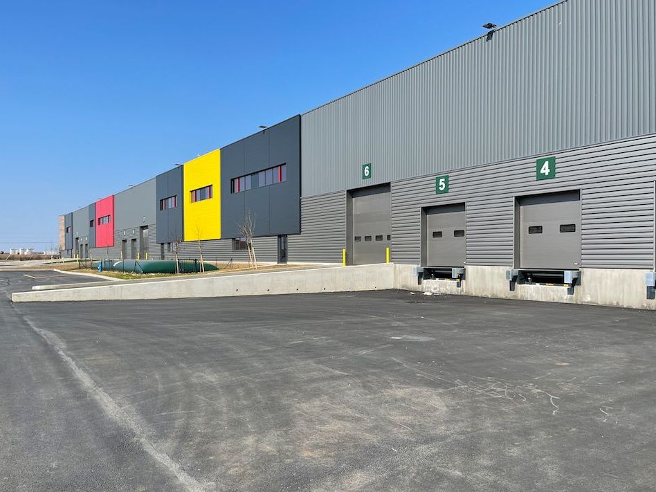 Local d'activités de 4670m²