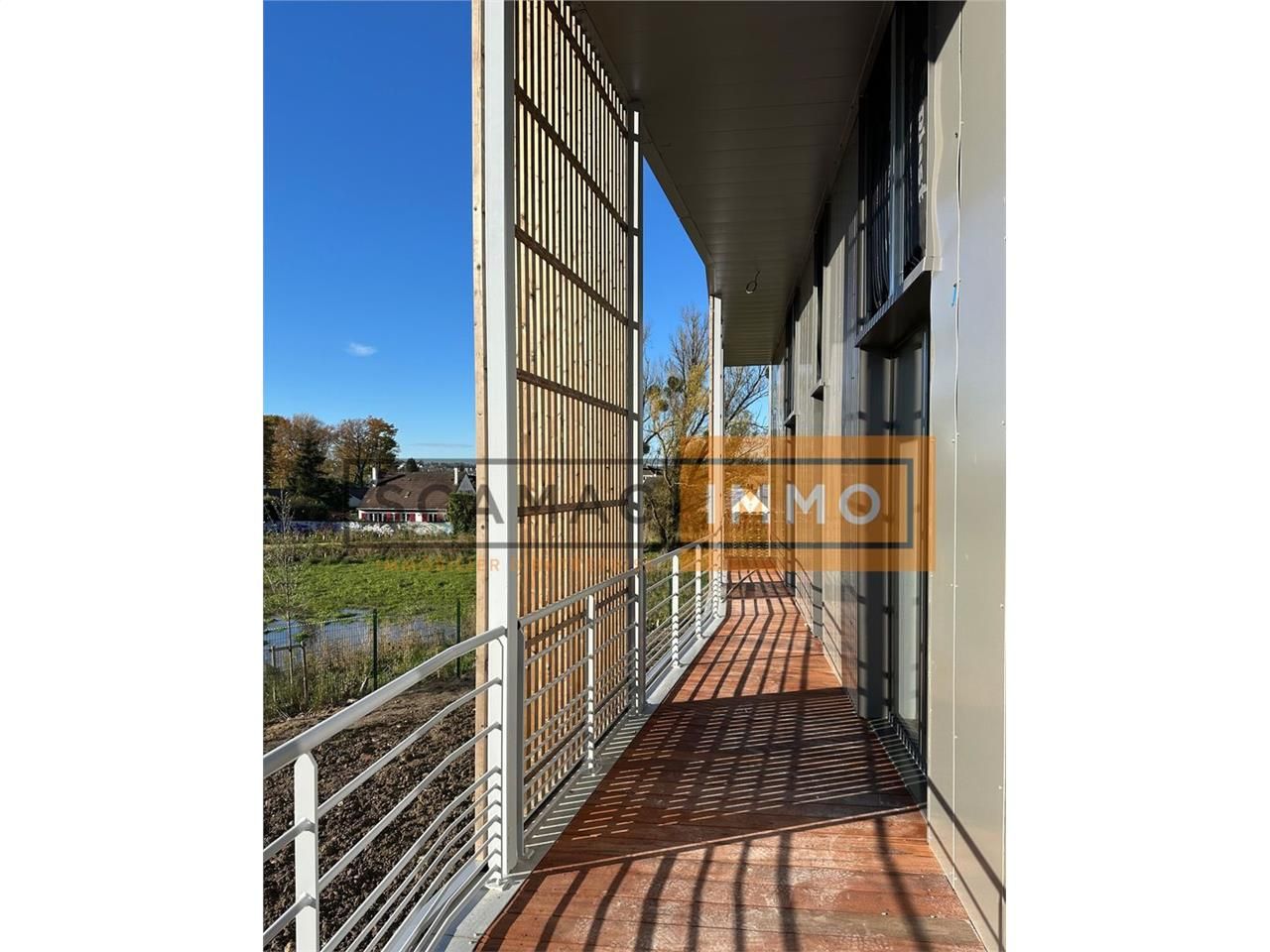 Local d'activités de 1554m²