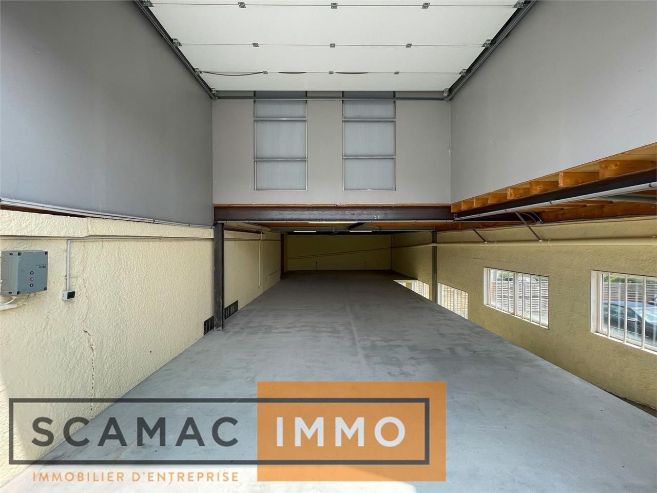 Location Local d'activités 100 m² non divisibles