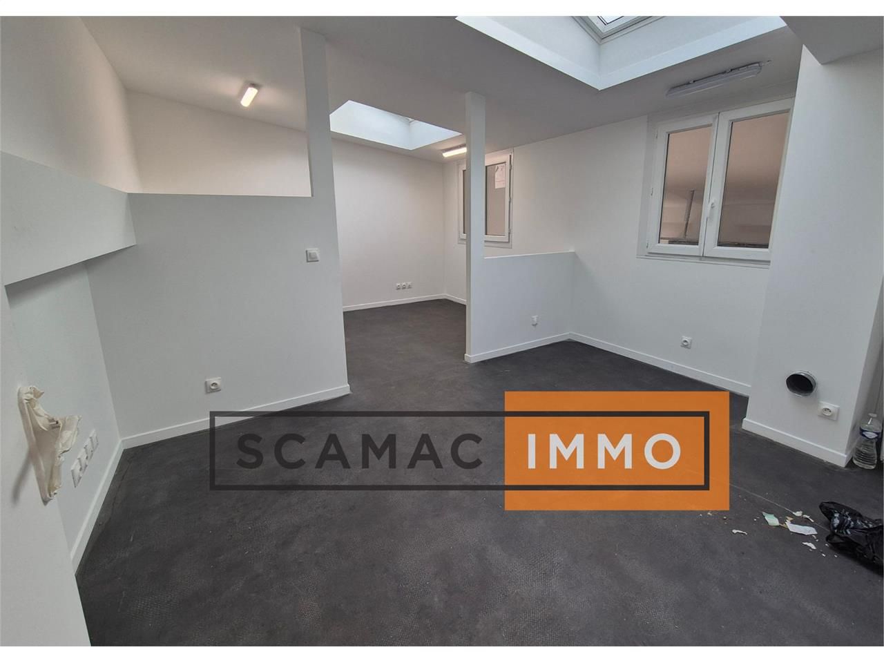 Local d'activités de 100m²