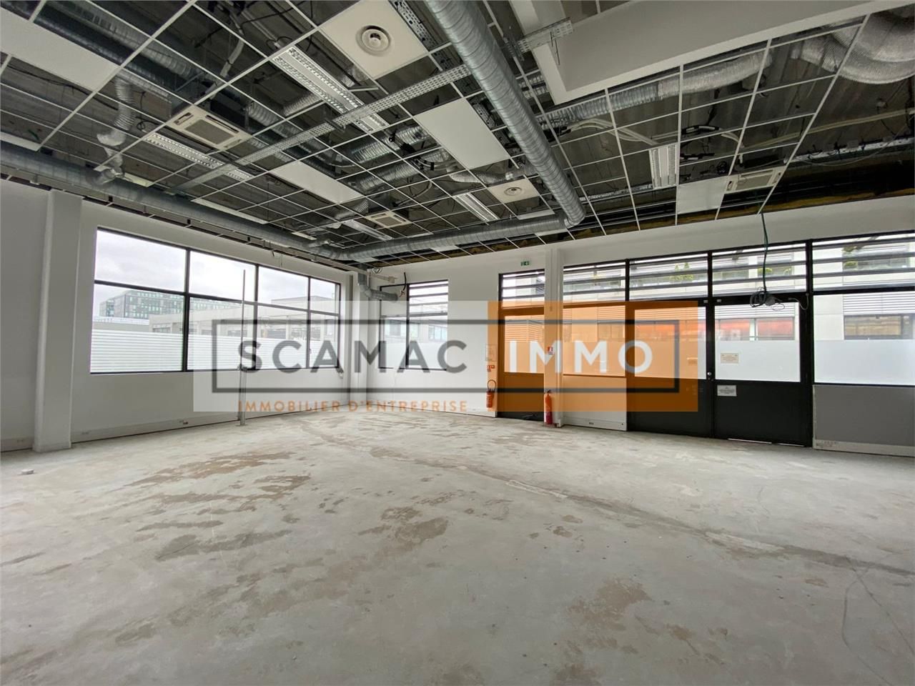 Location Local d'activités 1485 m² non divisibles