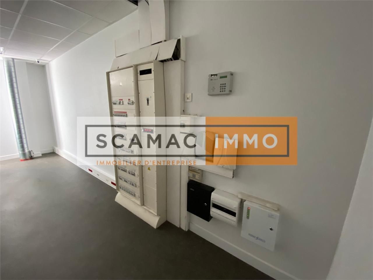 Entrepôt de 1375m²