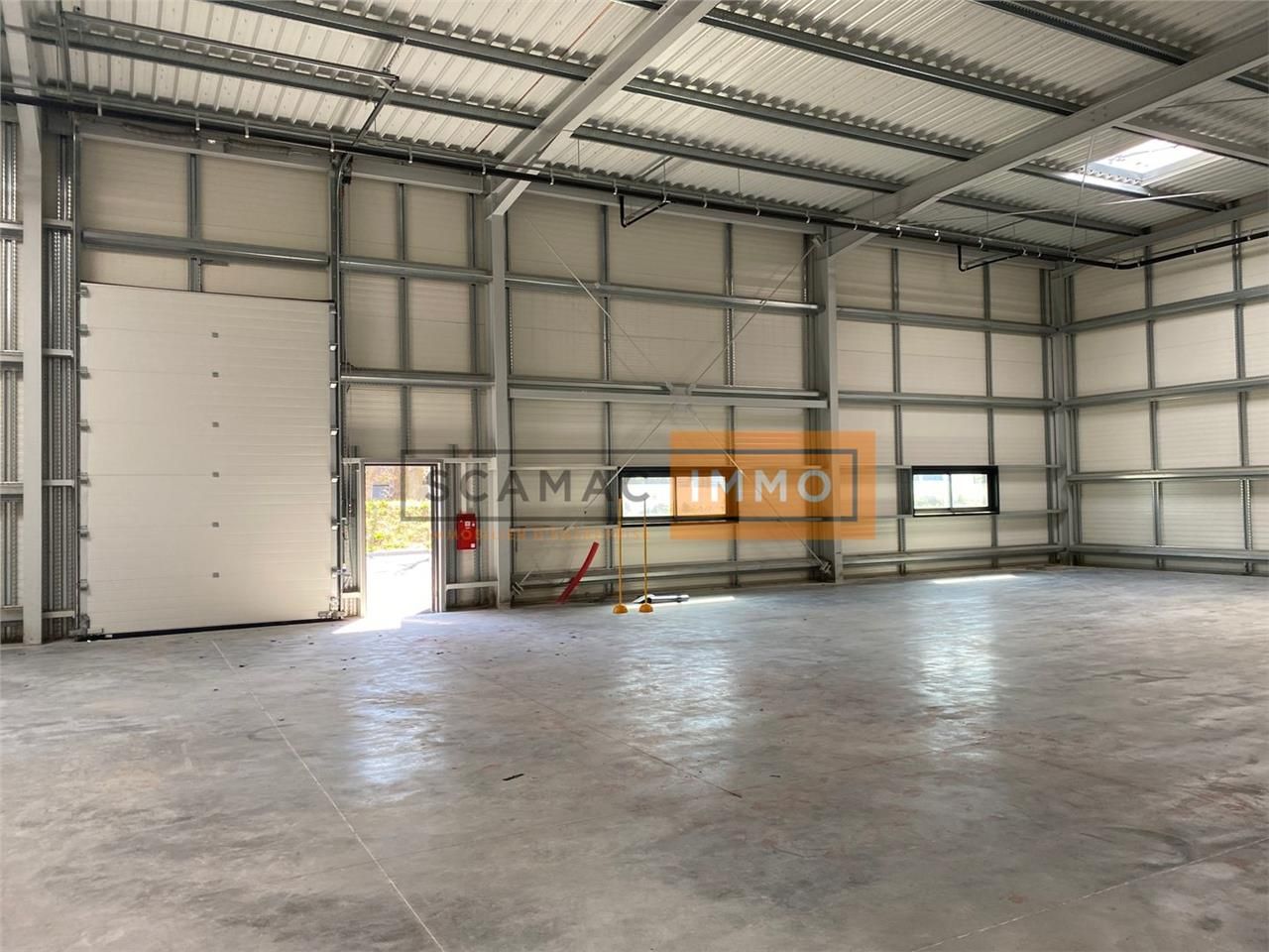 Vente Local d'activités 327 m² non divisibles