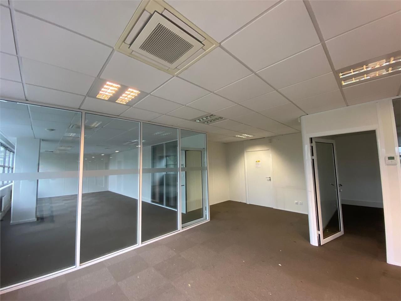 Bureau de 162m²