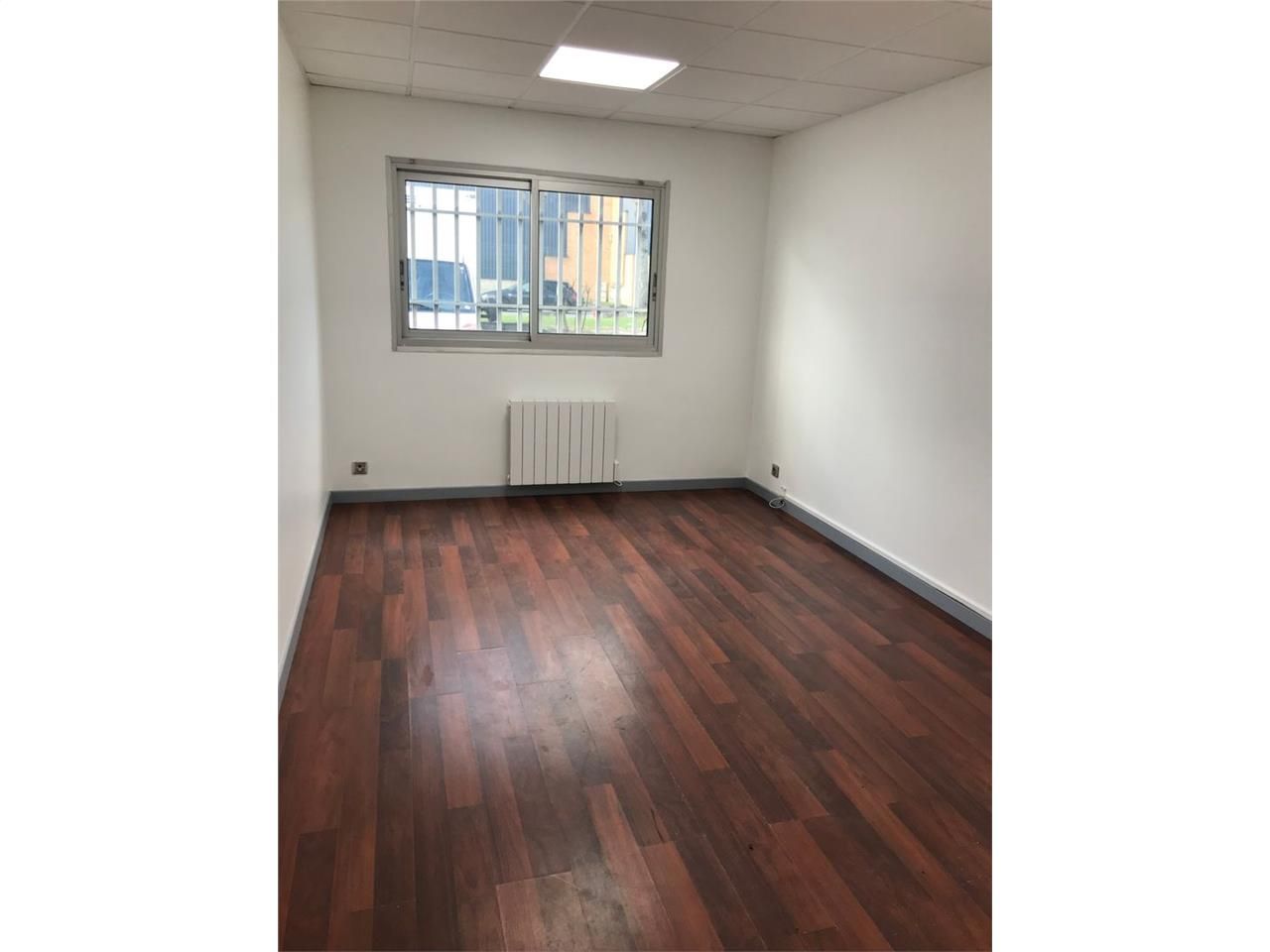 Location Local d'activités 176 m² non divisibles