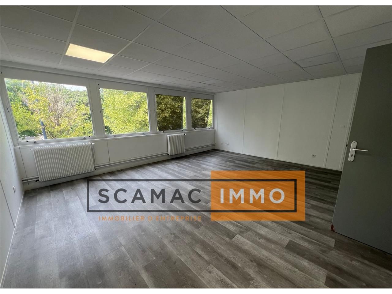 Location Bureaux 337 m² non divisibles