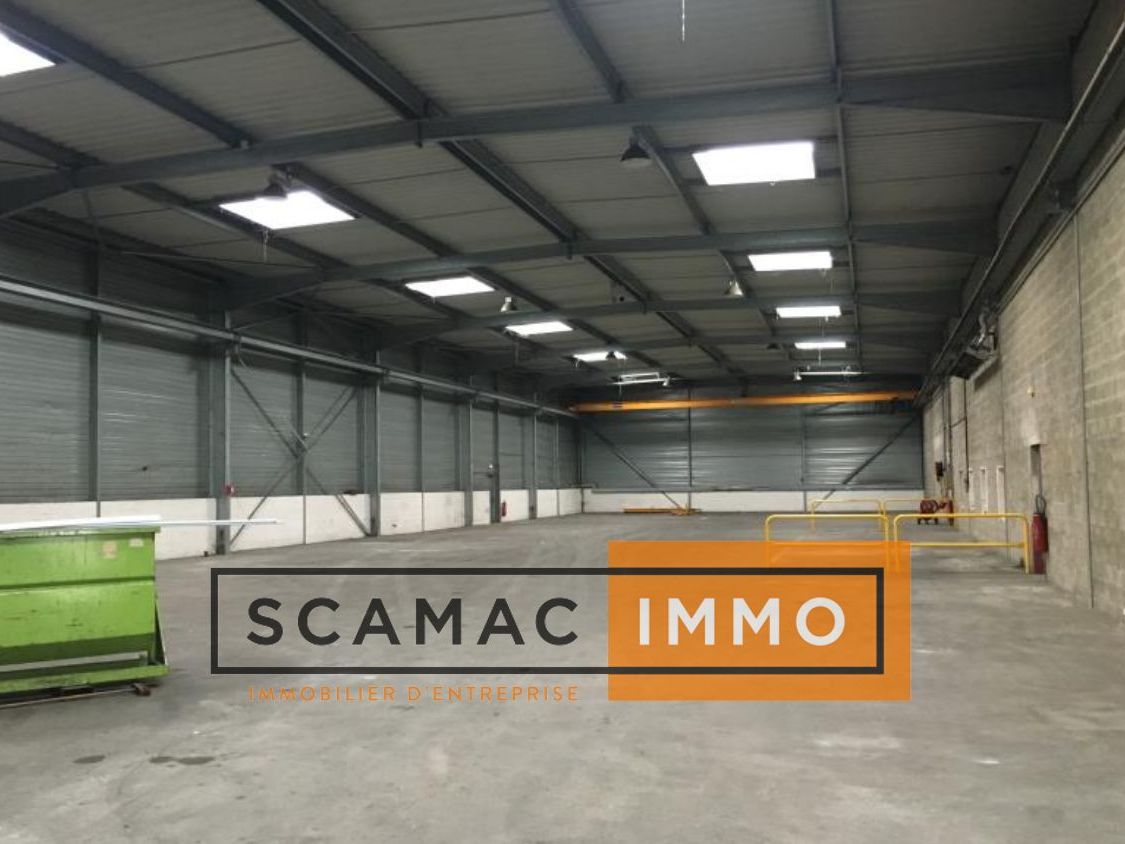 Local d'activités de 1622m²