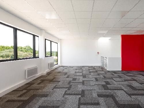 Local d'activités de 372m²