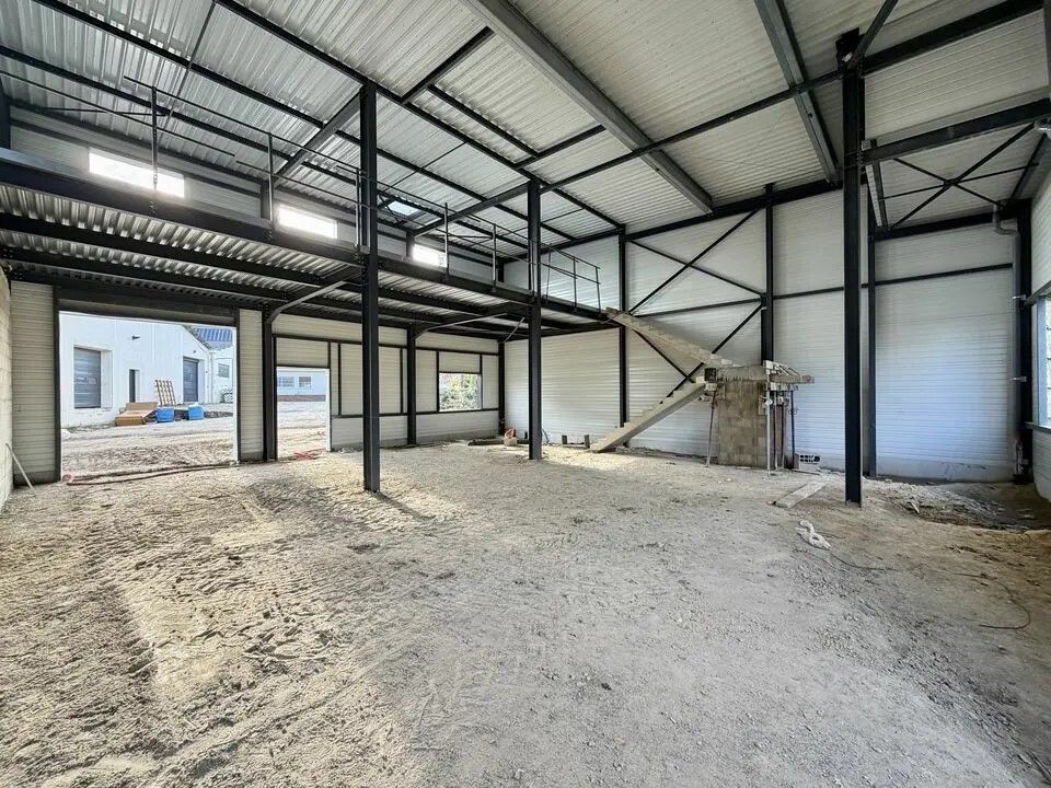 Location Local d'activités 260 m² non divisibles