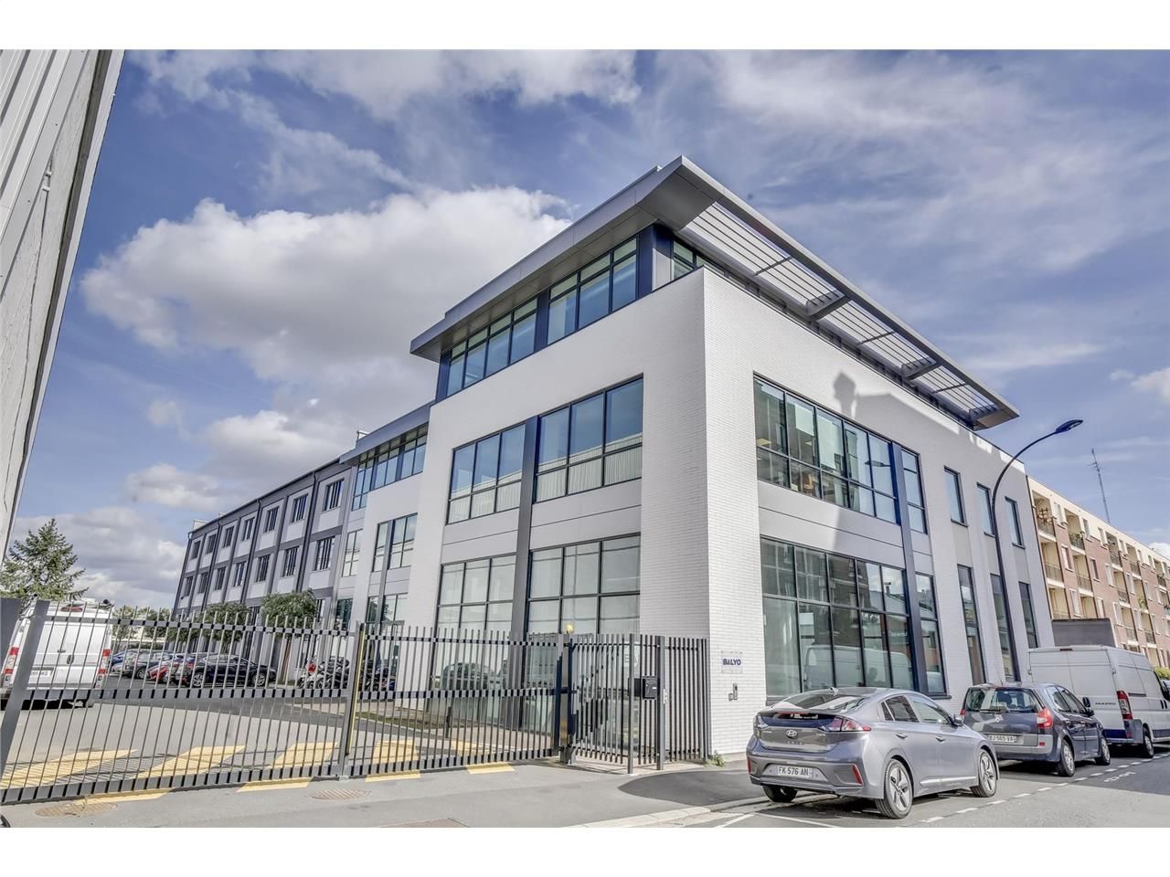 Location Local d'activités 3292 m² non divisibles