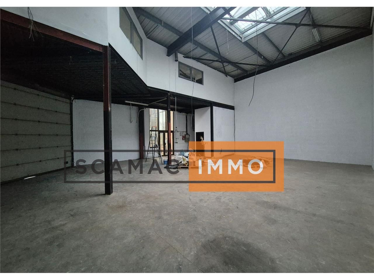 Local d'activités de 247m²