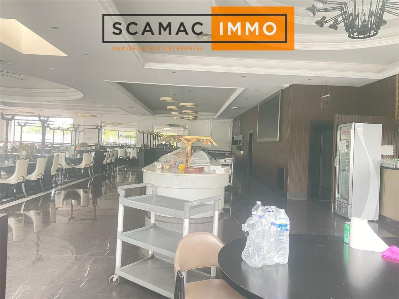 Locaux mixtes de 300m²