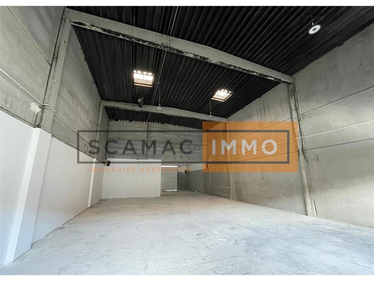 Location Local d'activités 293 m² non divisibles