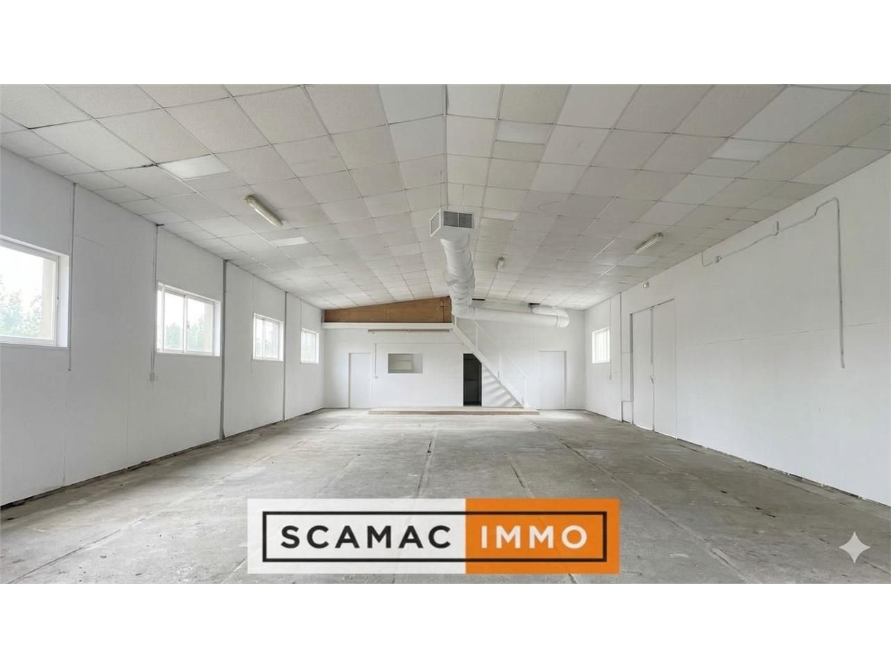 Location Entrepôt 430 m² non divisibles