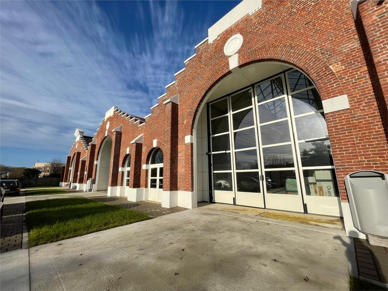 Location Entrepôt 2053 m² non divisibles