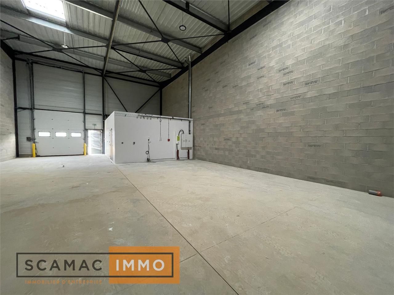 Location Local d'activités 1320 m² non divisibles