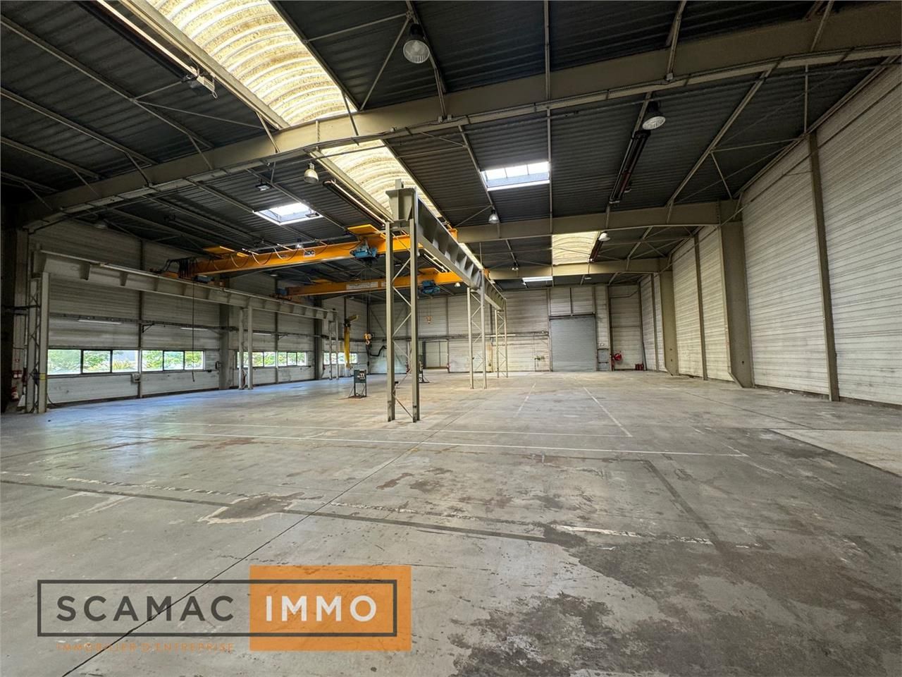 Entrepôt de 2816m²