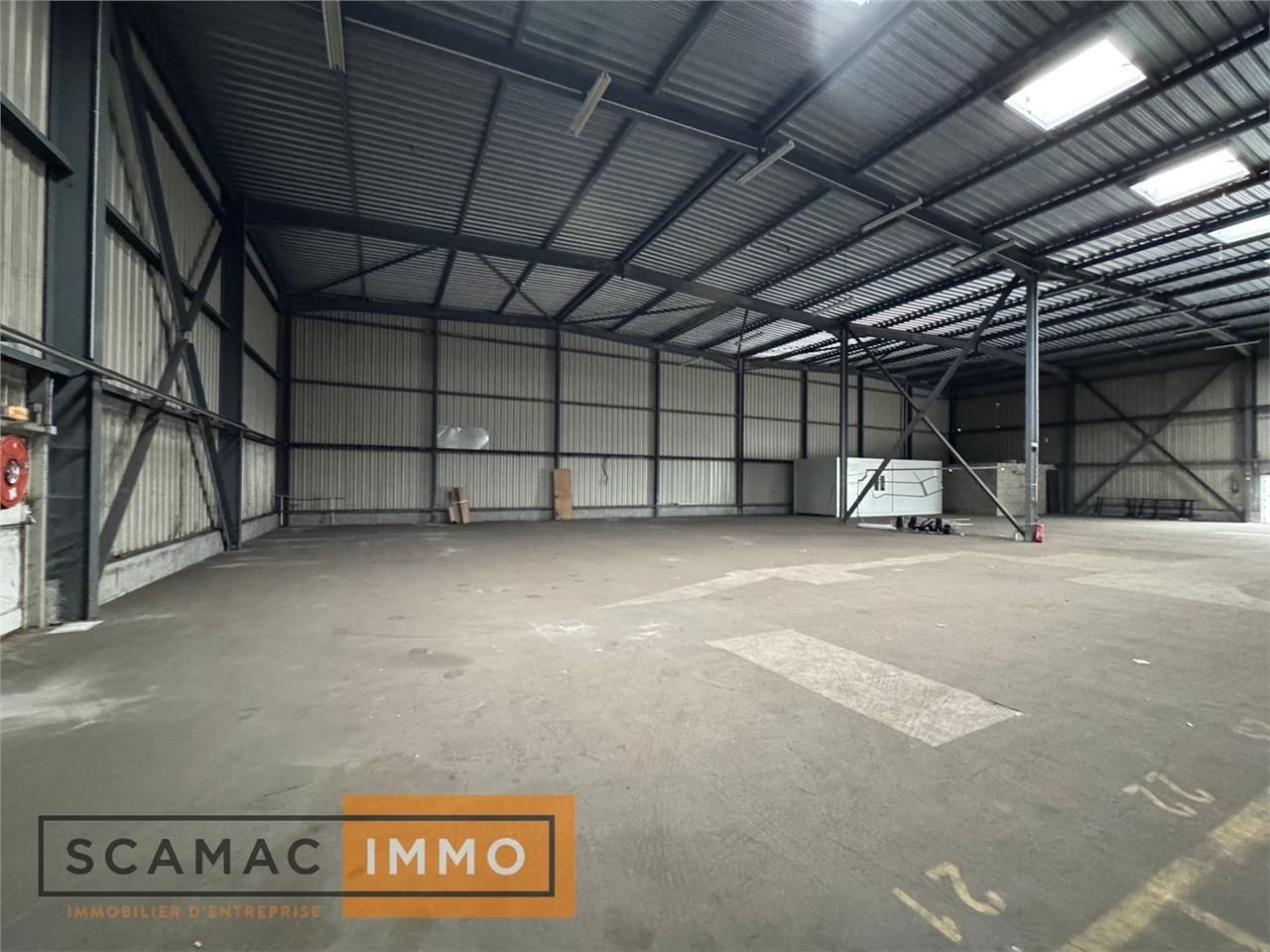 Location Entrepôt 1268 m² non divisibles