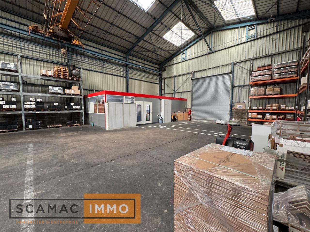 Location Entrepôt 2107 m² non divisibles
