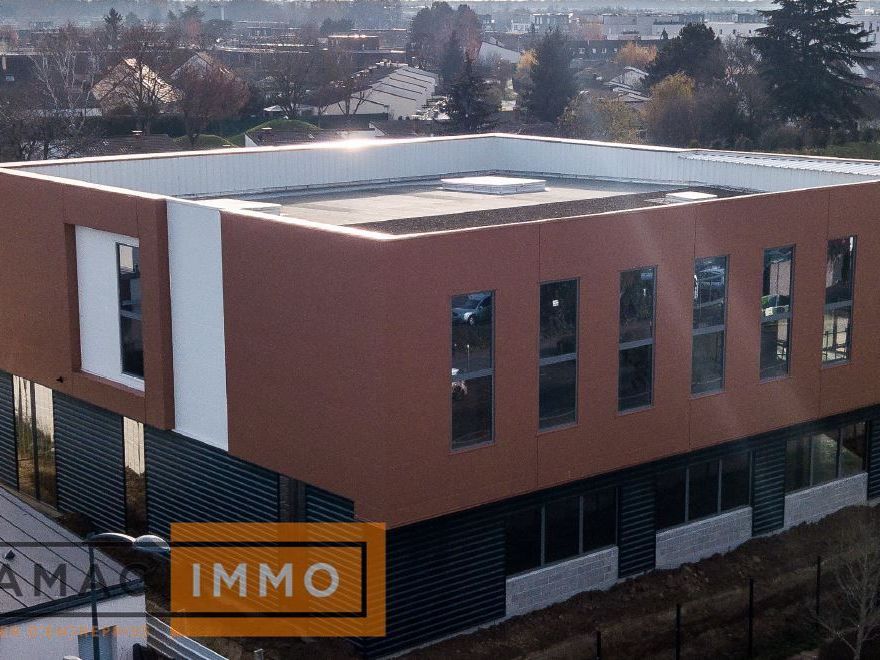 Vente Local d'activités 1273 m² non divisibles