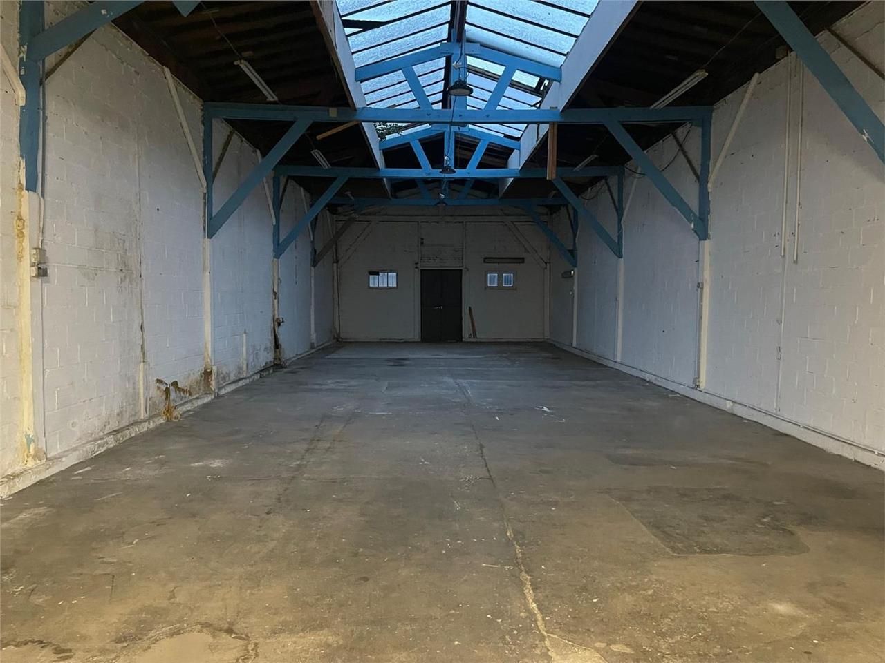 Local d'activités de 220m²