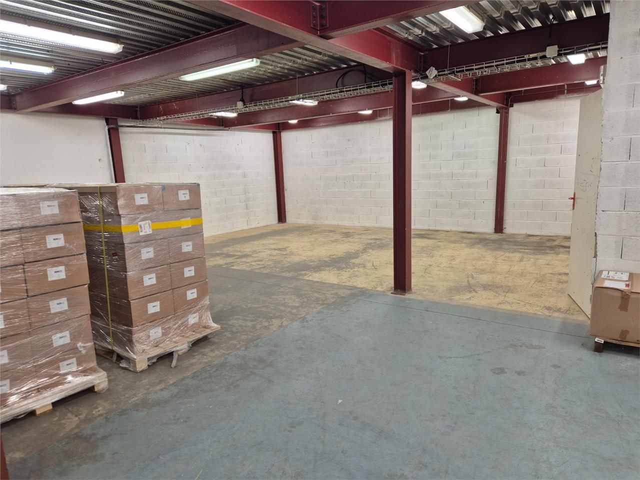 Location Local d'activités 276 m² non divisibles