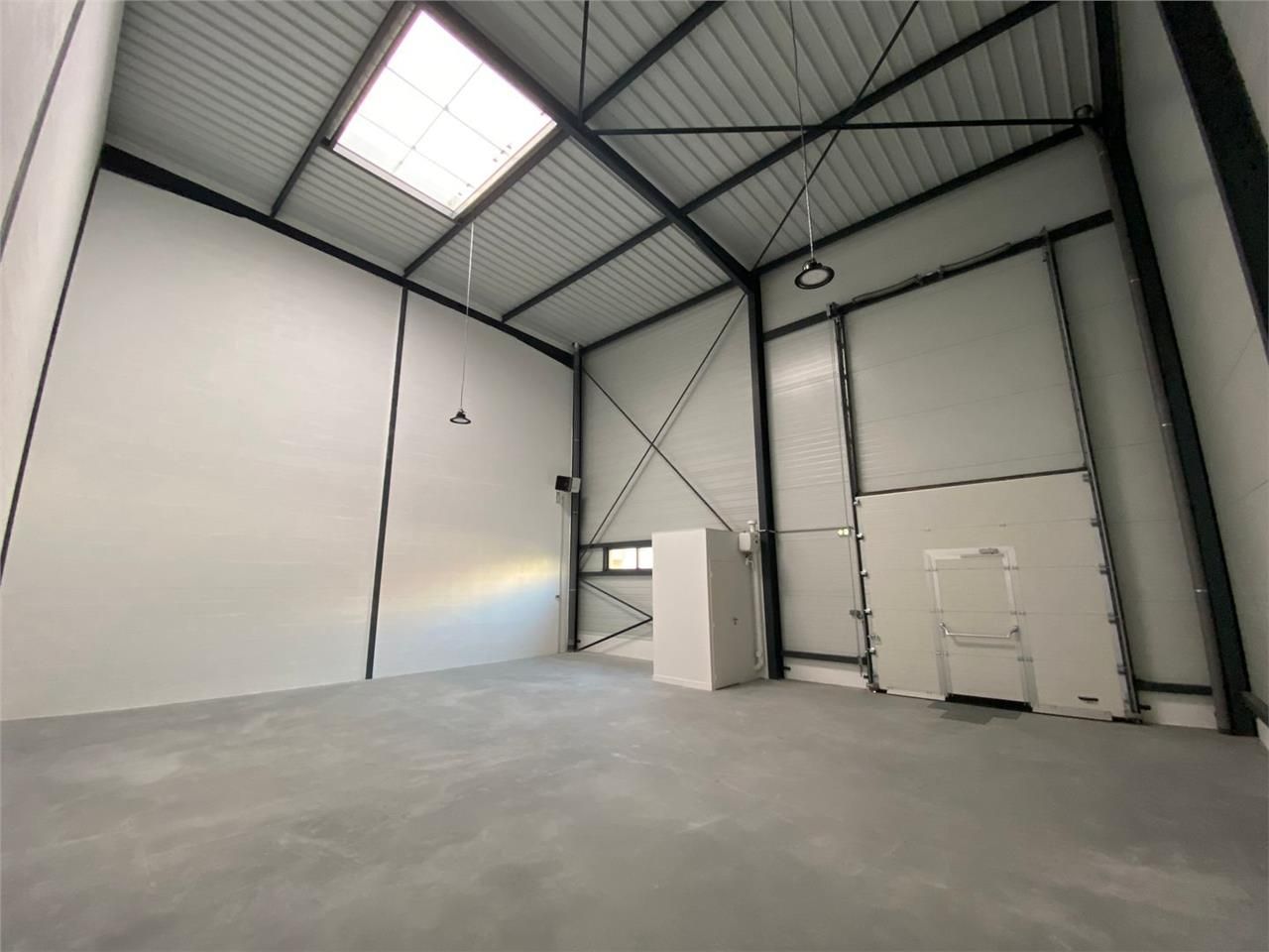 Location Local d'activités 113 m² non divisibles