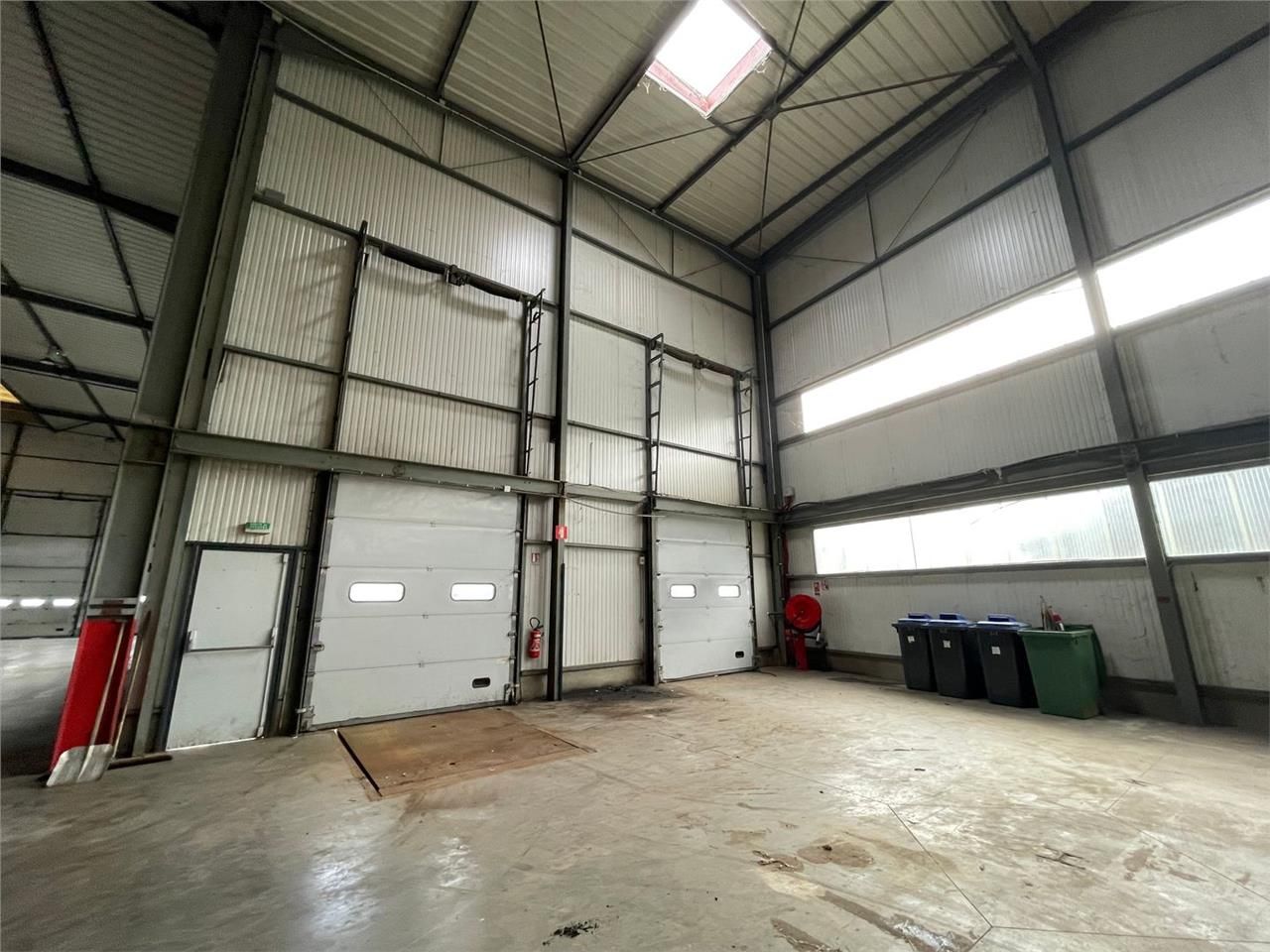 Entrepôt de 3939m²
