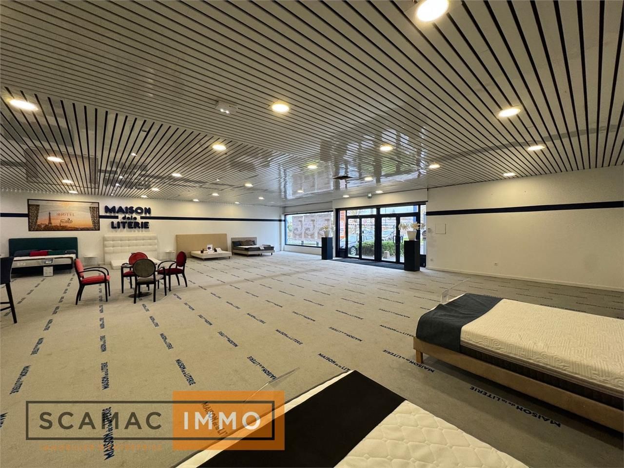 Local commercial de 1147m²