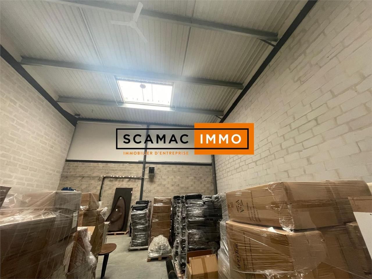 Entrepôt de 200m²