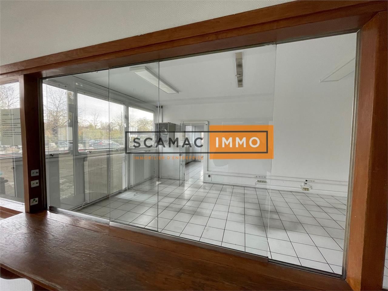 Entrepôt de 2245m²