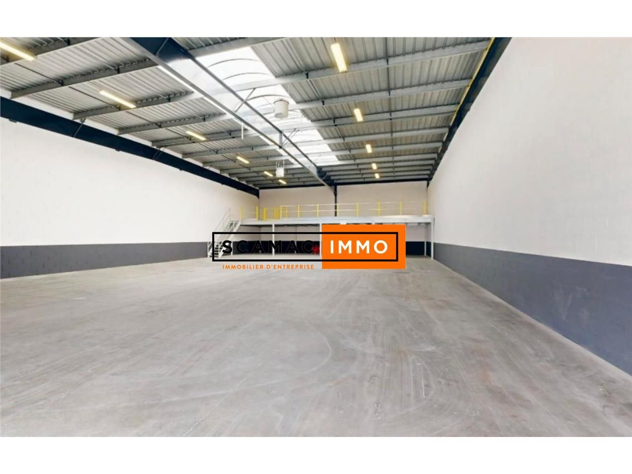 Entrepôt de 777m²