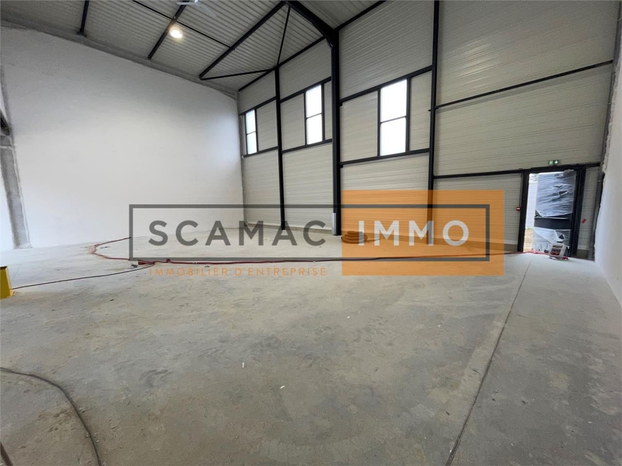 Local d'activités de 314m²