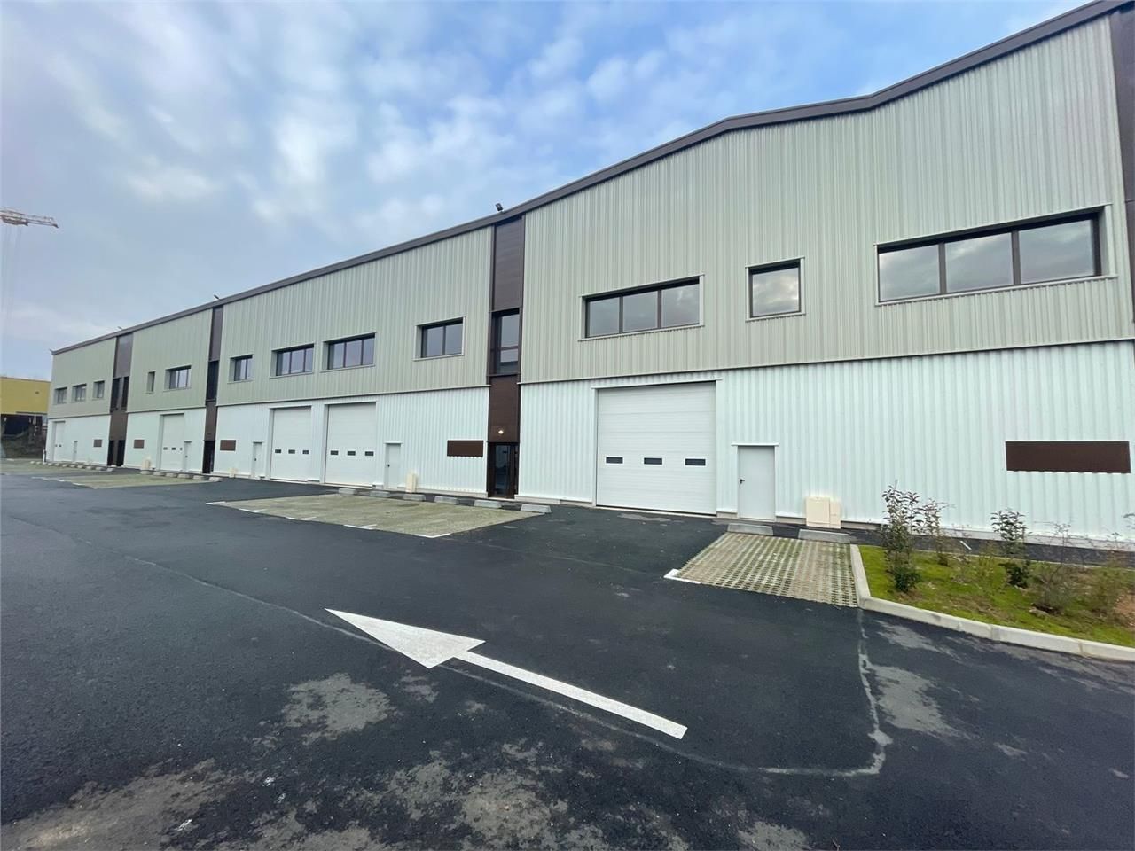 Location Local d'activités 385 m² non divisibles