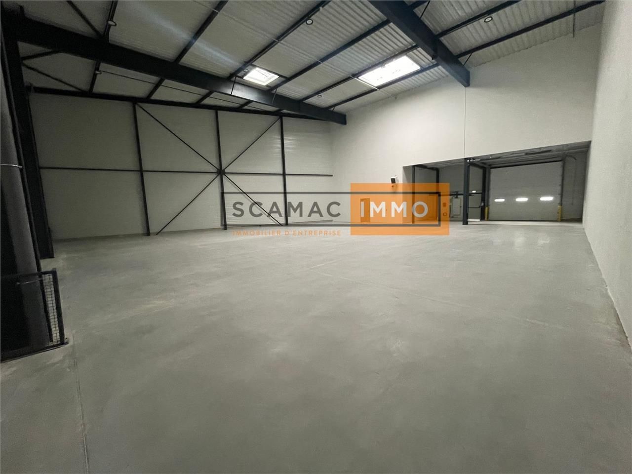 Local d'activités de 385m²