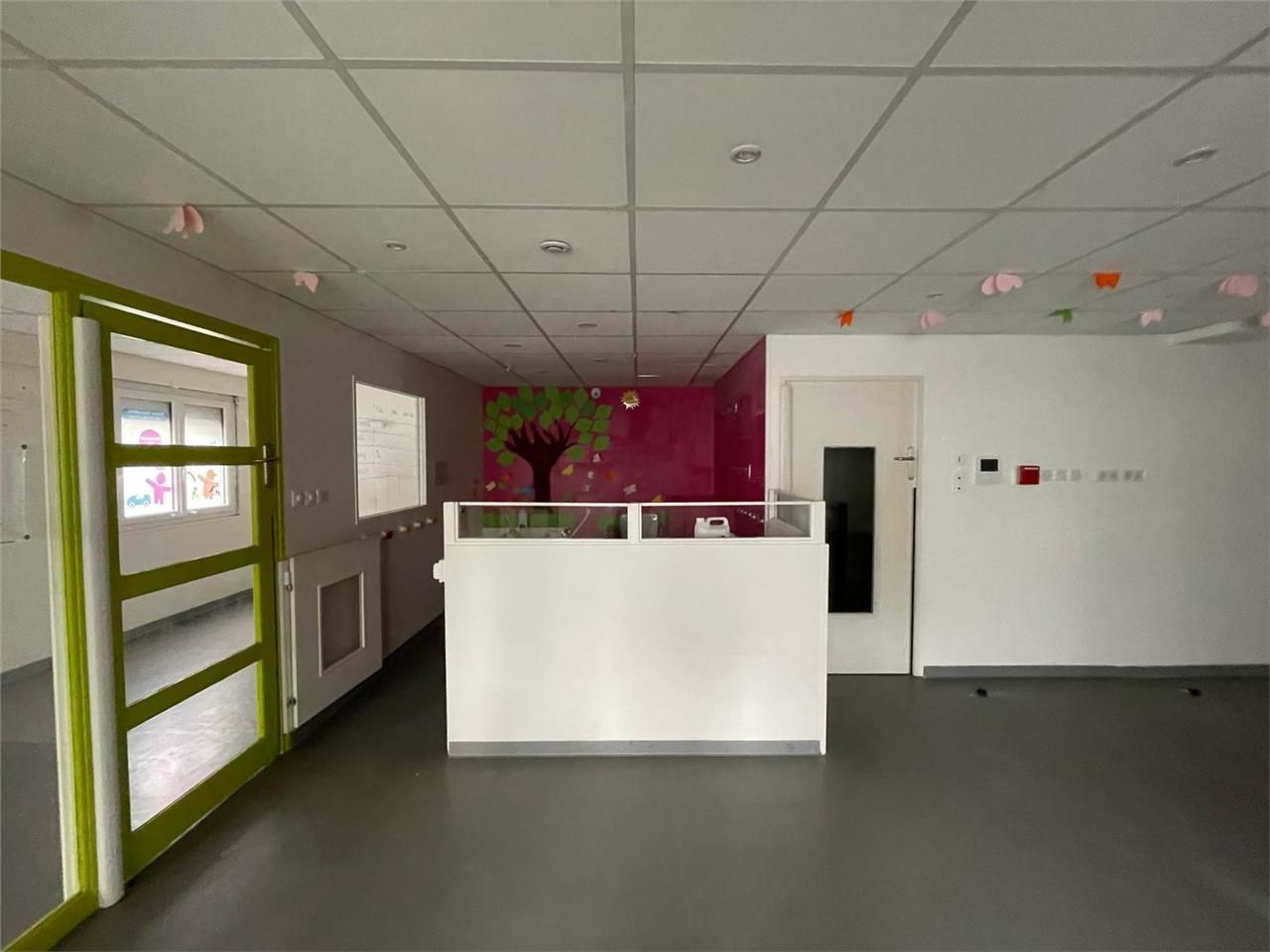 Location Local d'activités 194 m² non divisibles