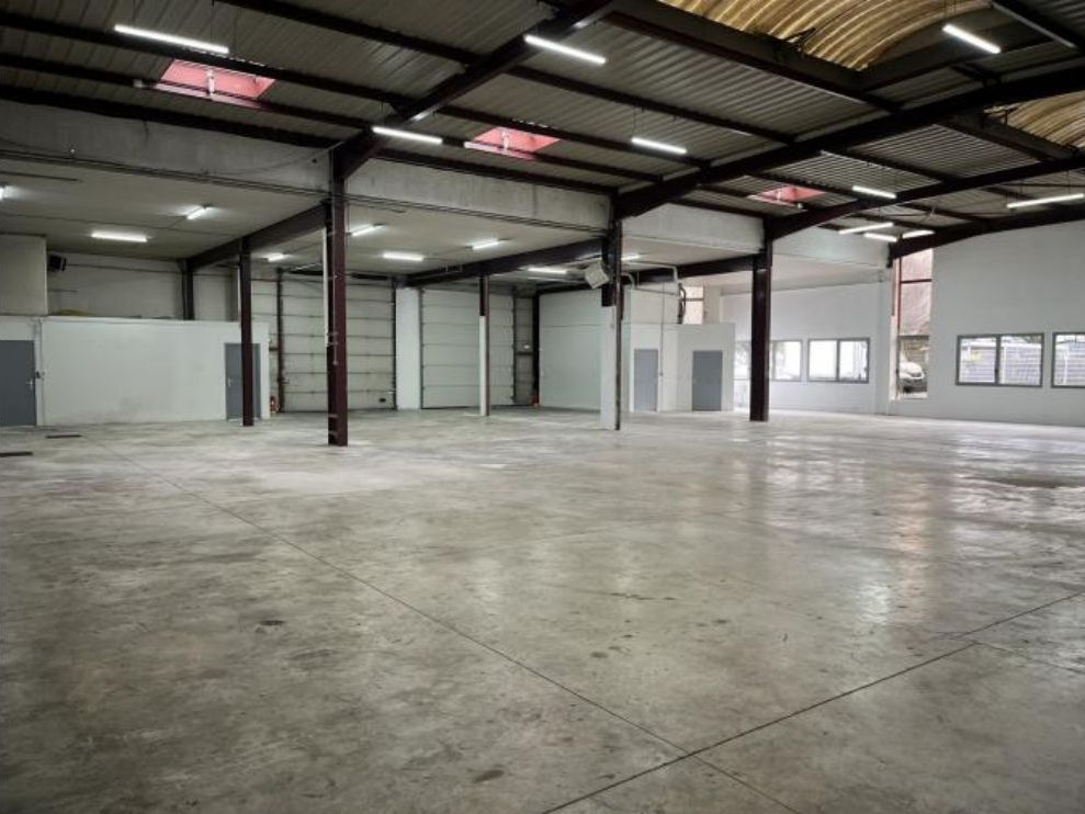 Location Local d'activités 1044 m² non divisibles
