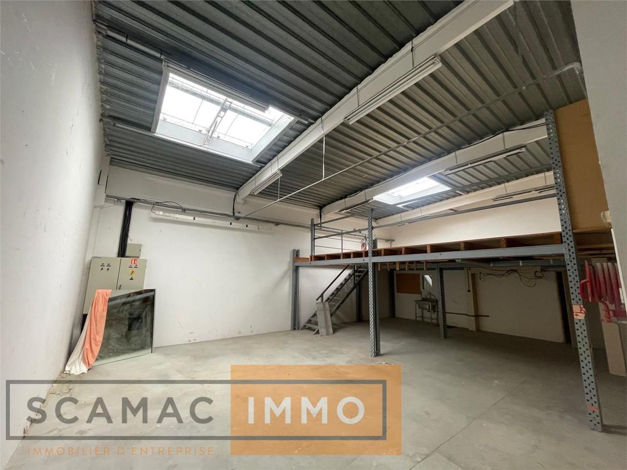 Location Local d'activités 210 m² non divisibles