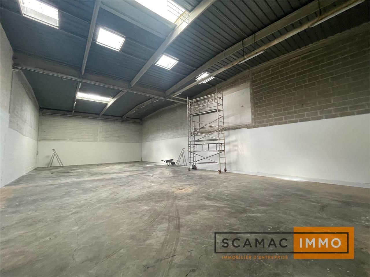 Location Local d'activités 582 m² non divisibles