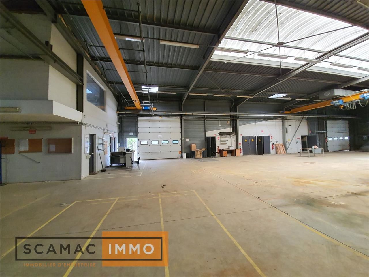 Local d'activités de 972m²