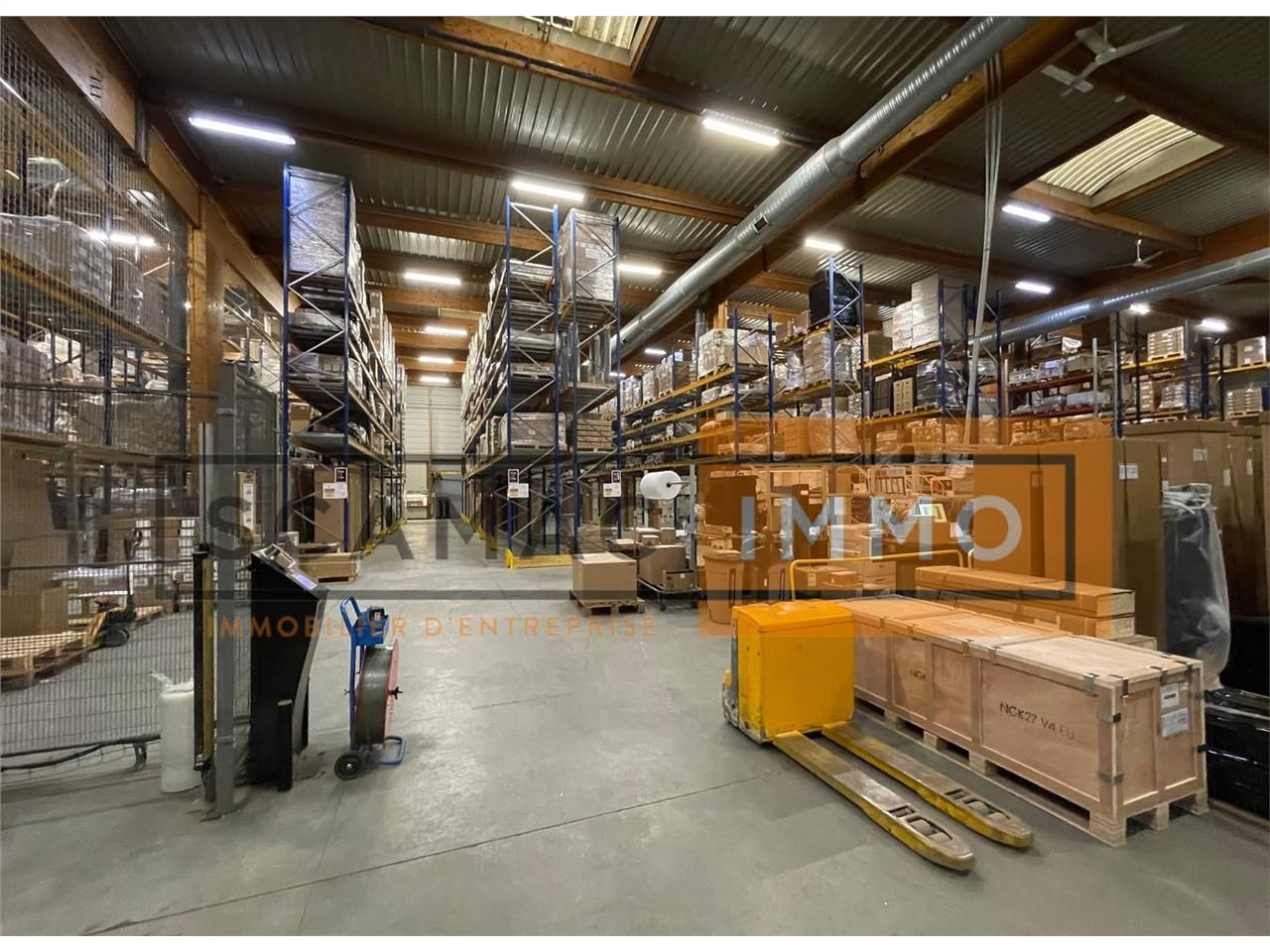 Local d'activités de 4638m²