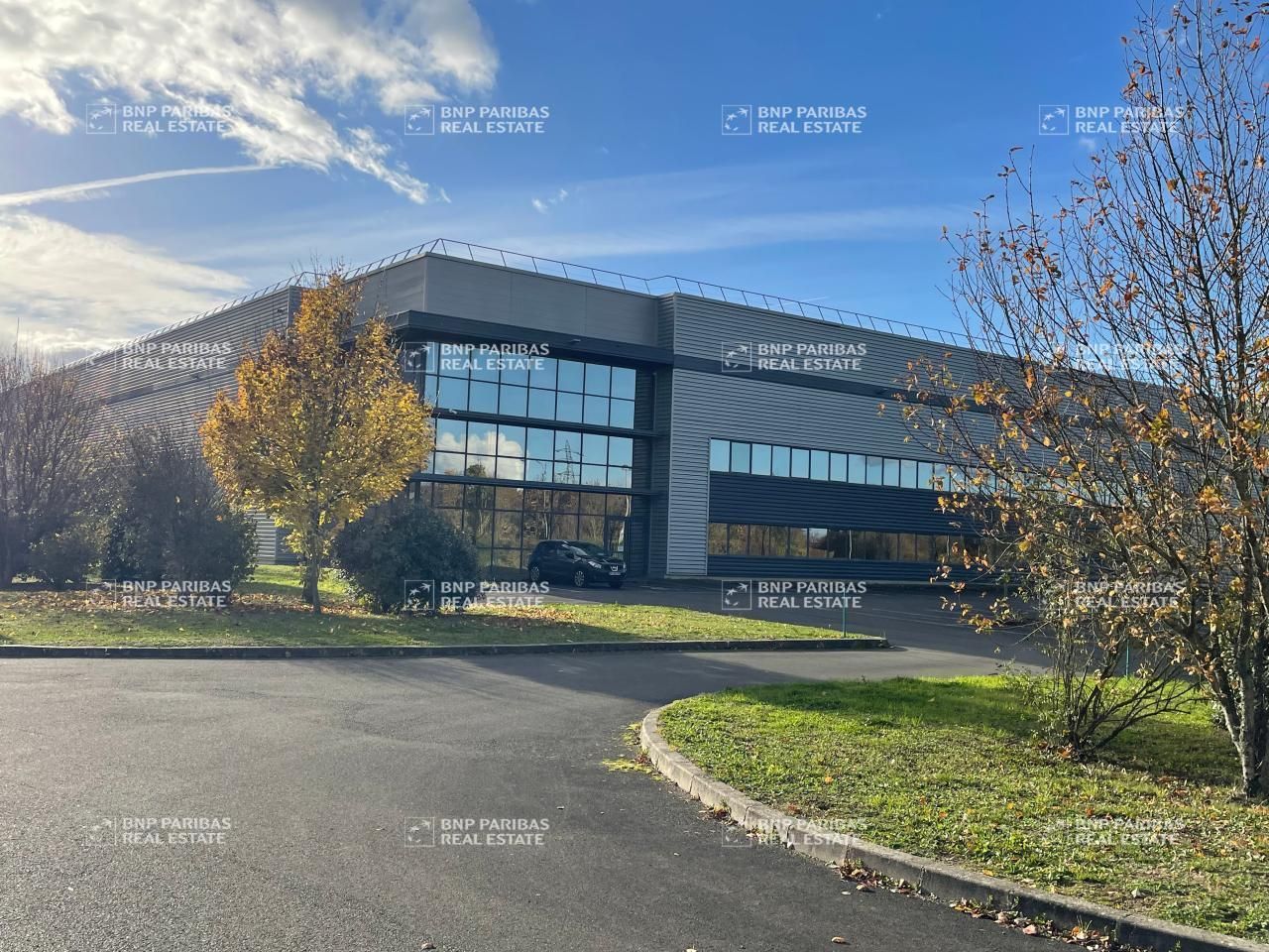 21683 m² pour cetentrepôts classe a en location à Meung-sur-loire