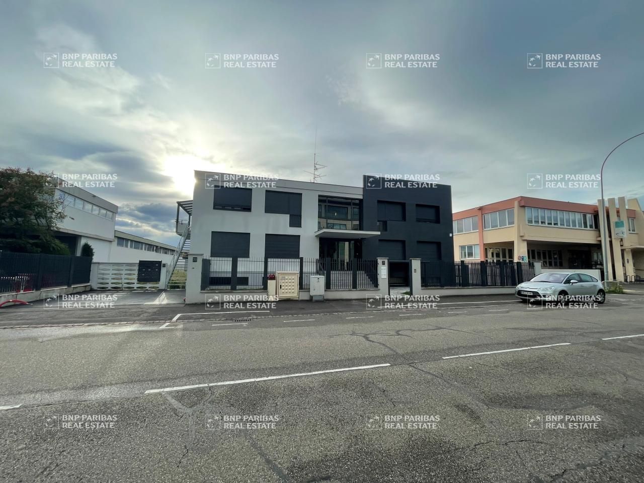 Vente Activité 1860 m² non divisibles 67100 Strasbourg