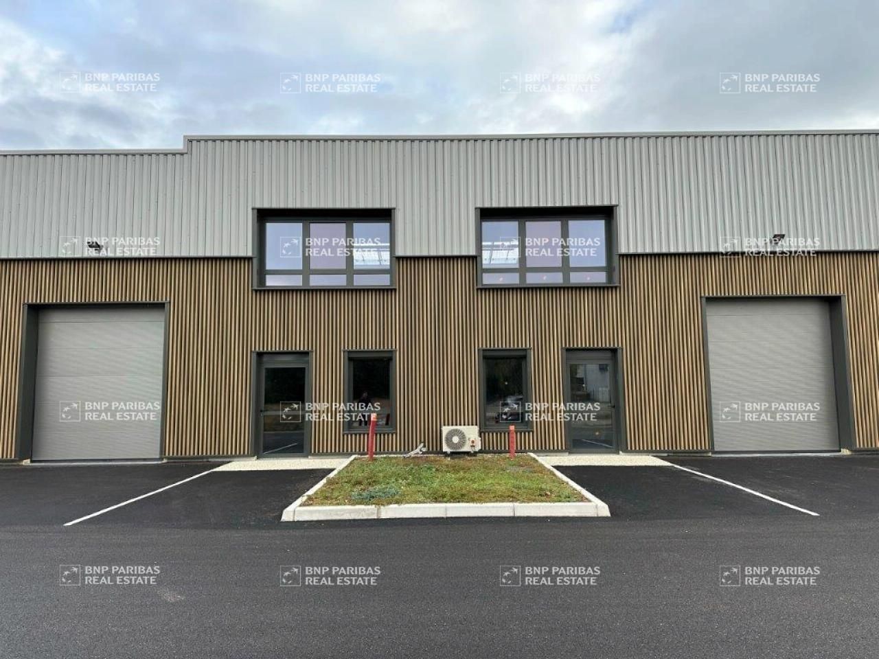 Vente Activité 412 m² non divisibles 38300 Bourgoin-jallieu