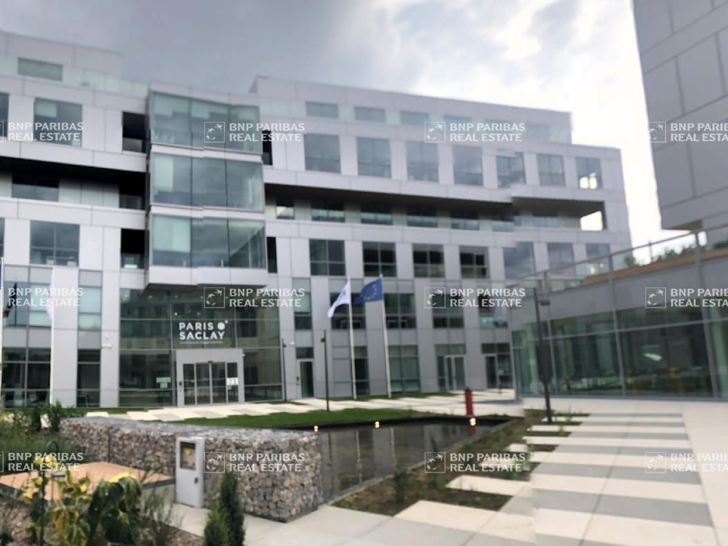 378 m² pour ce bureaux en location à Orsay
