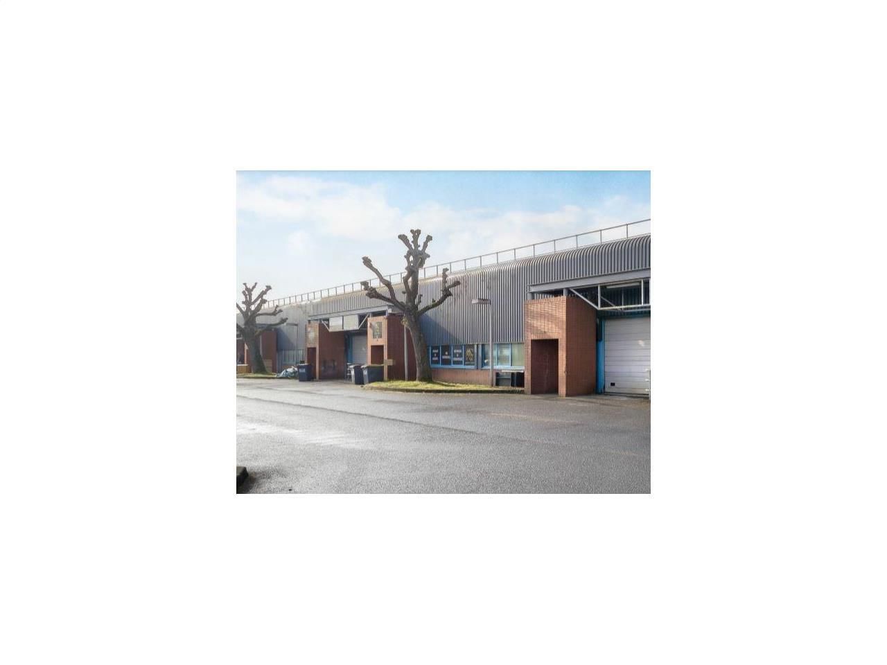 Location PME-PMI 257 m² non divisibles 93420 Villepinte