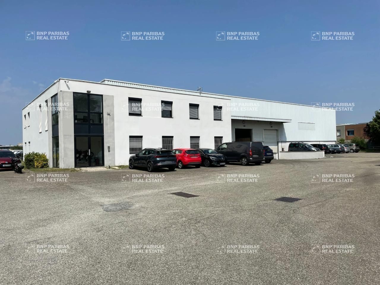 3300 m² pour ce activité en vente à Chassieu