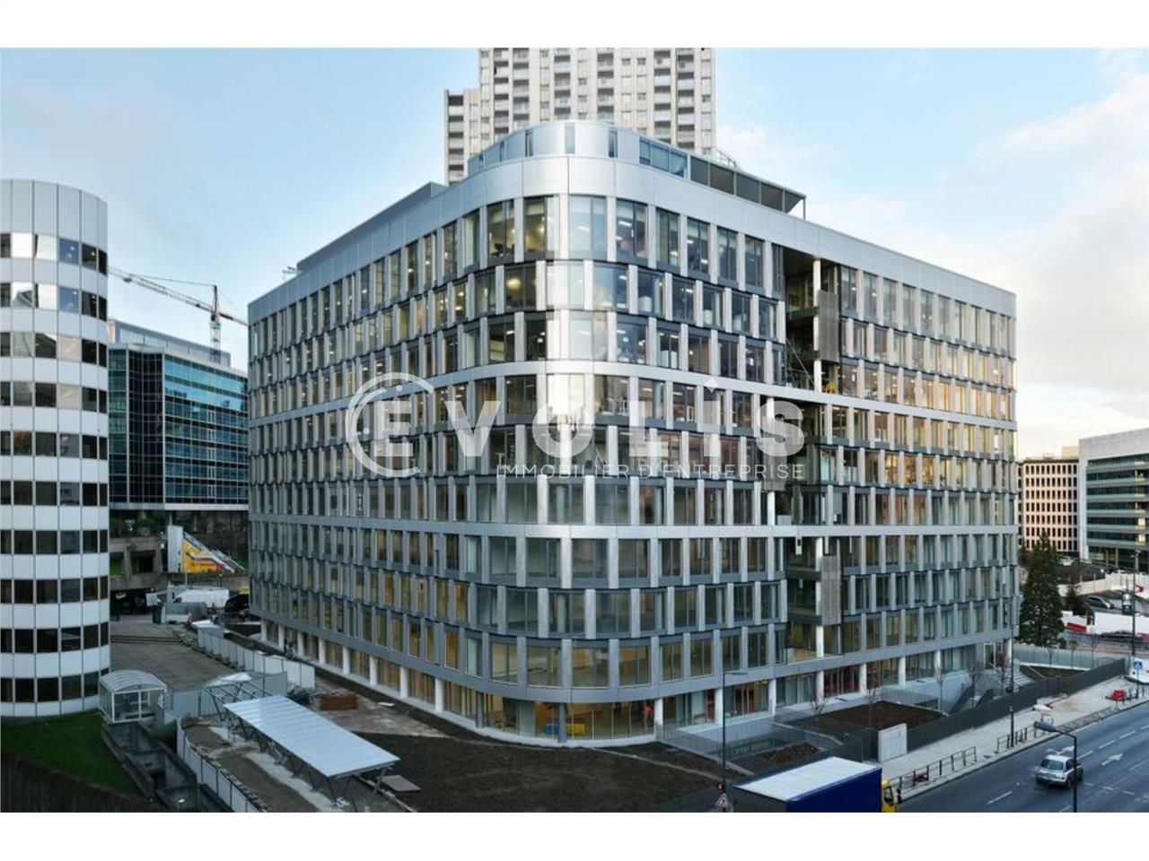 À la recherche de bureaux à louer à Courbevoie ? 