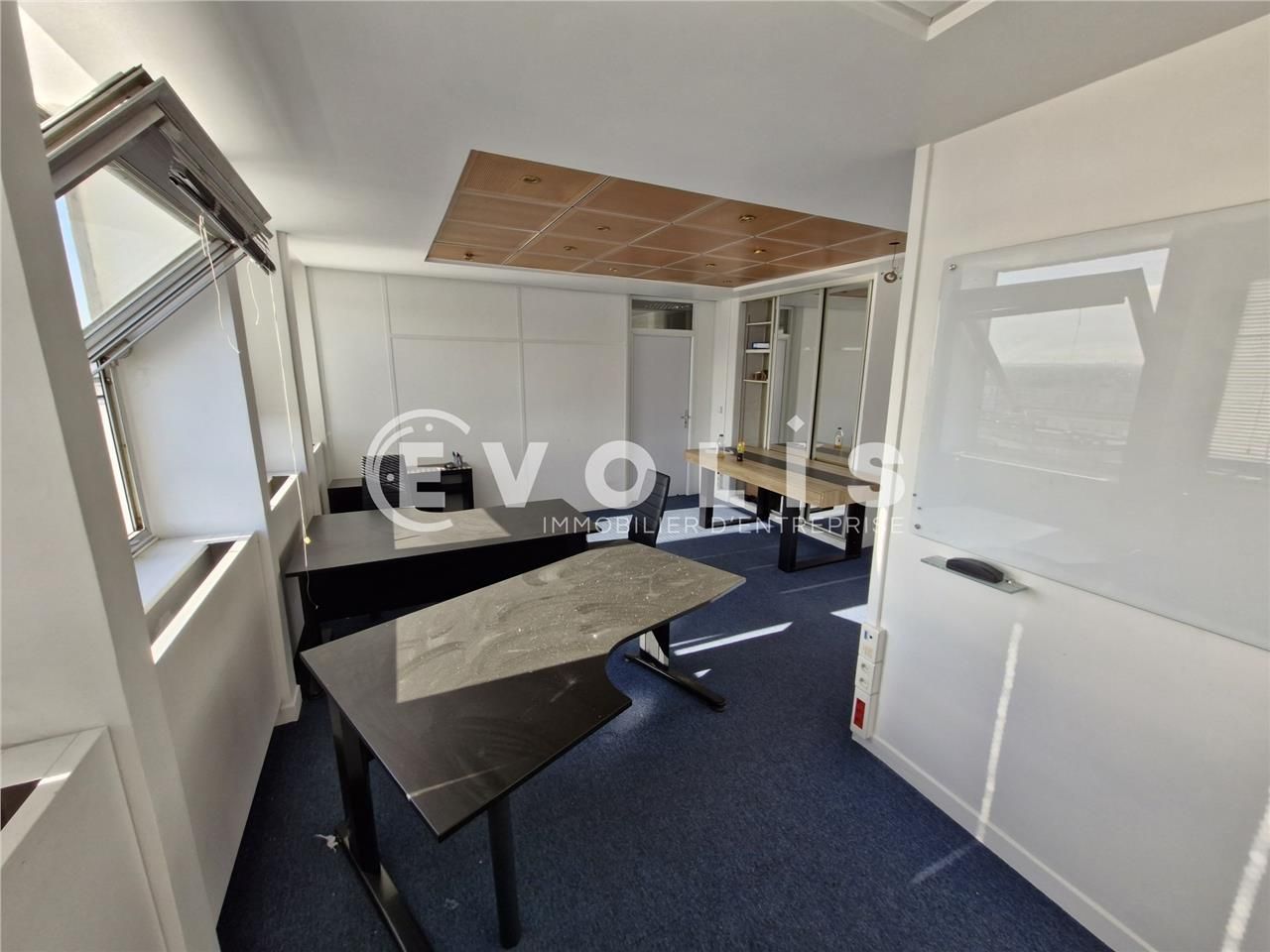 Saisissez une occasion rare d'acquérir des bureau