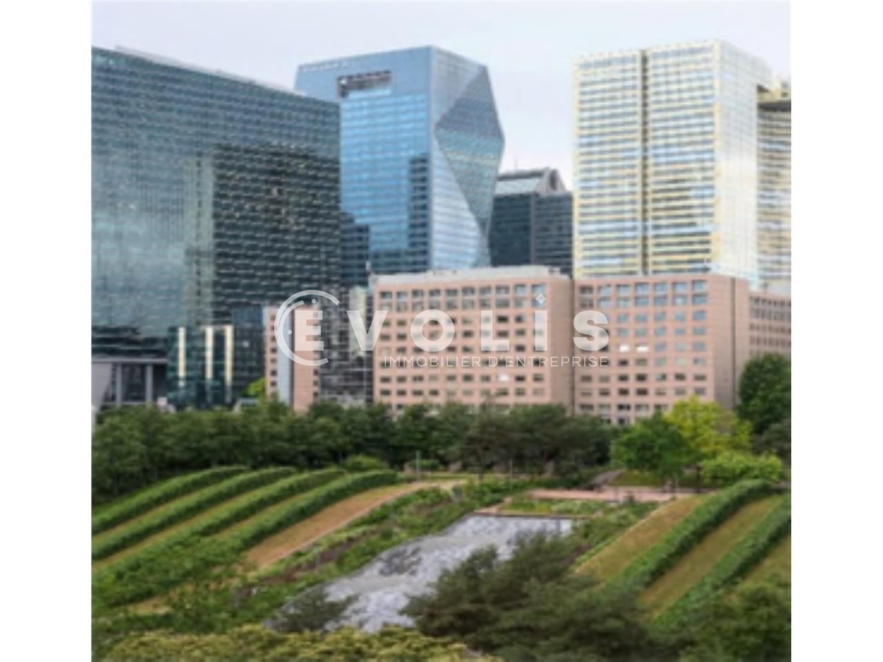 À la recherche de bureaux à louer à Courbevoie ? 